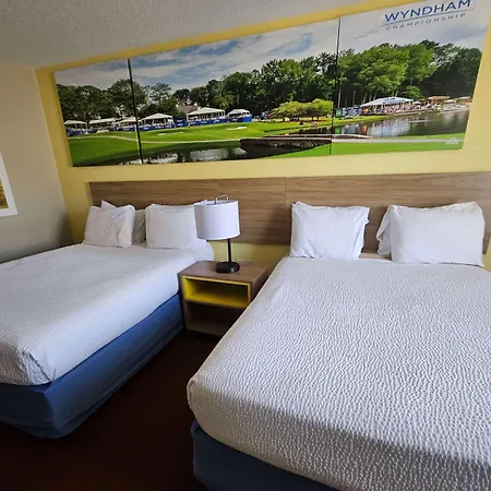 Days Inn By Wyndham Greensboro Nc-2