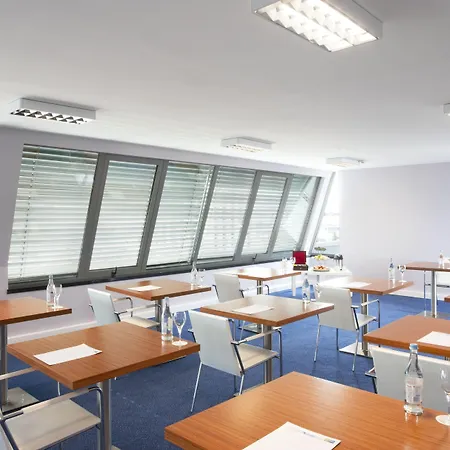 Holiday Inn Express Lisbon Airport By Ihg-2