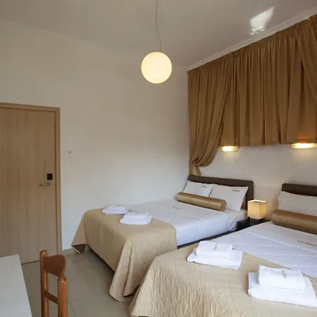 Metropolis Hotel-2