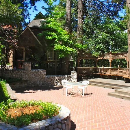 Saddleback Inn At Lake Arrowhead-2