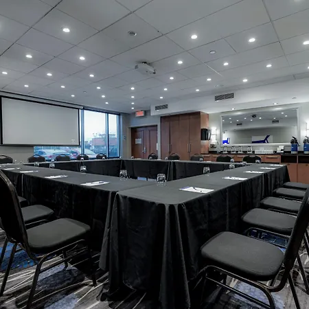 Holiday Inn Express Hotel & Suites Saint - Hyacinthe By Ihg-2