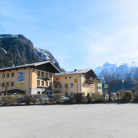 JUFA Hotel Kaprun-3