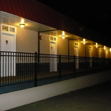 Canadas Best Value Inn & Suites Kamloops-3