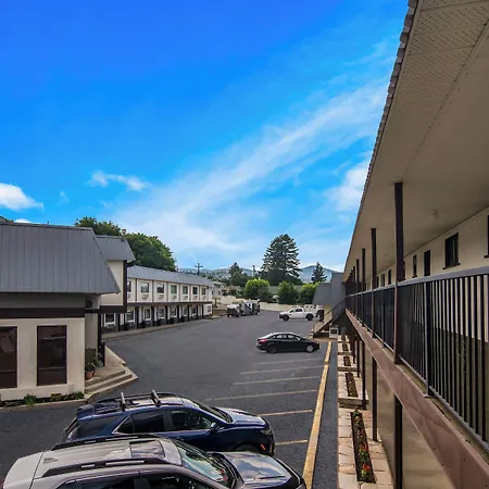 Canadas Best Value Inn & Suites Kamloops-3