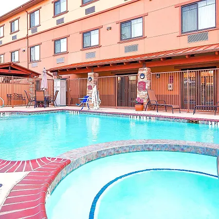 Best Western Plus Royal Mountain Inn & Suites-3