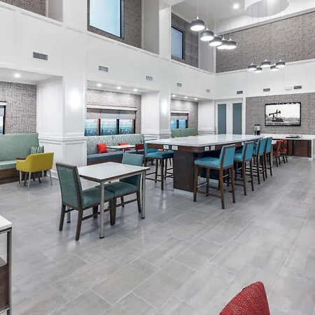 Hampton Inn & Suites Dallas I-30 Cockrell Hill, Tx-3