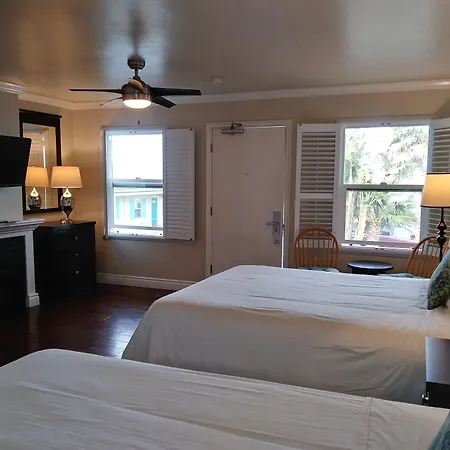 Beach Bungalow Inn And Suites-2