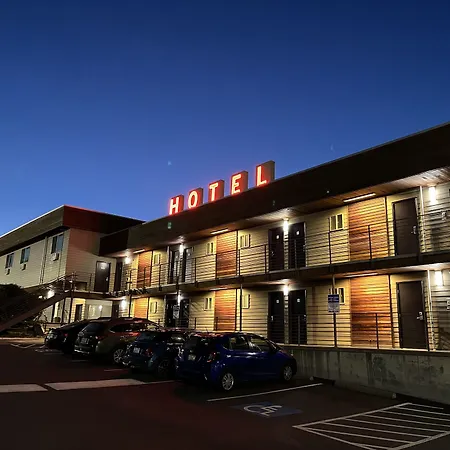 Aladdin Inn And Suites-2