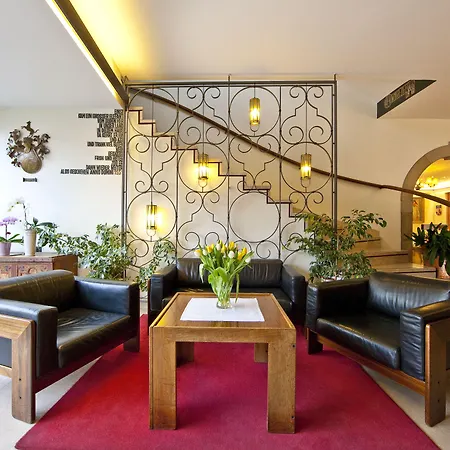 Hotel Elefant-3