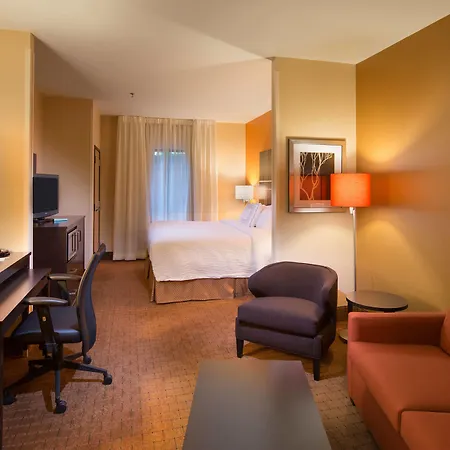 Fairfield Inn & Suites By Marriott Gainesville-3