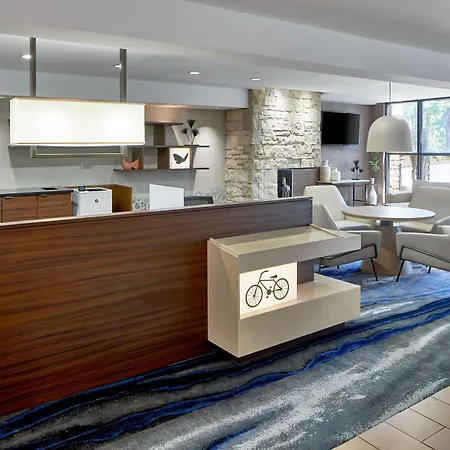 Fairfield Inn & Suites By Marriott Gainesville-2