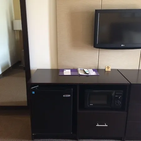 Sleep Inn & Suites Indoor Waterpark-3