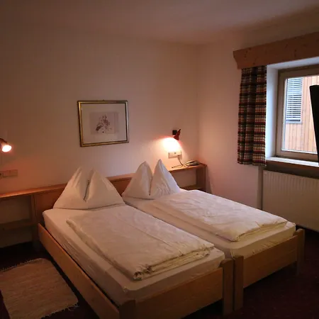 Hotel Greif-2