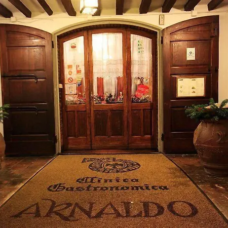 Hotel Arnaldo Aquila D'Oro-3