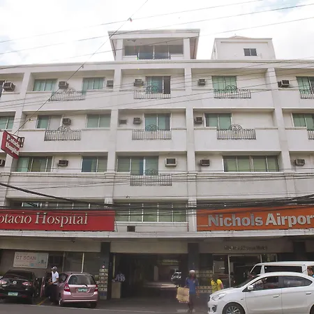 Nichols Airport Hotel-3