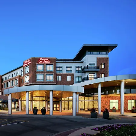 Hampton Inn & Suites Mt. Prospect-2