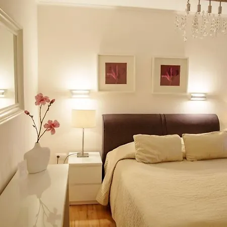 Hotel Aurora-2