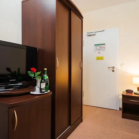 Upper Room Hotel Kurfürstendamm-2