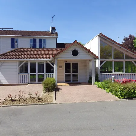 Kyriad Direct Trappes-3