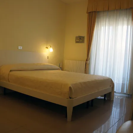 Hotel Solaris-2