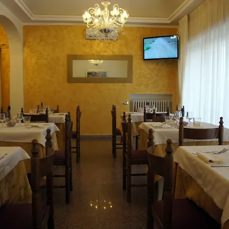 Hotel Solaris-3