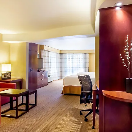 Courtyard By Marriott Lexington Keeneland/Airport-3