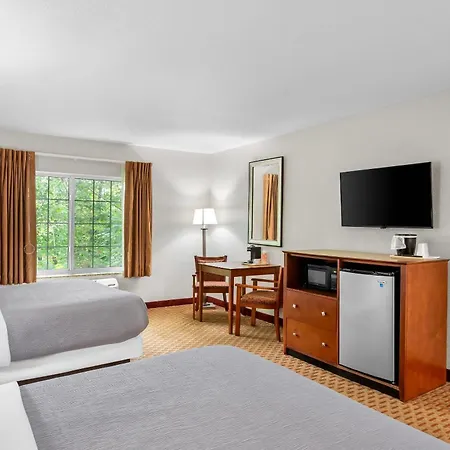 Quality Inn Near Interstate I94-3