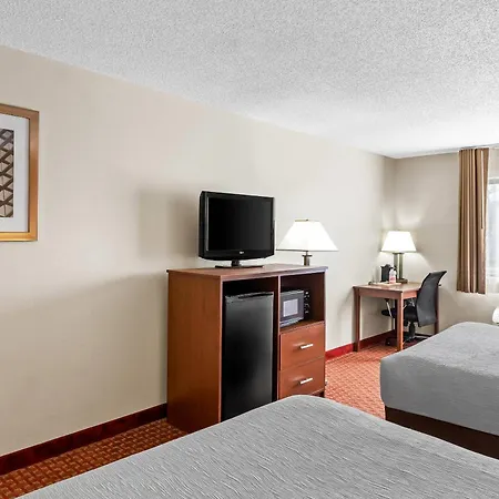 Quality Inn-Sawyer-3