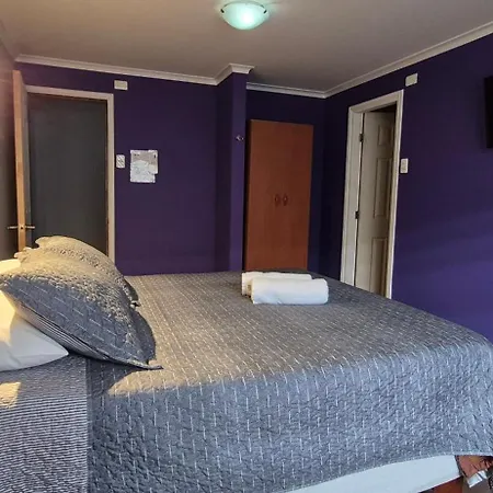 Hostal La Base-2