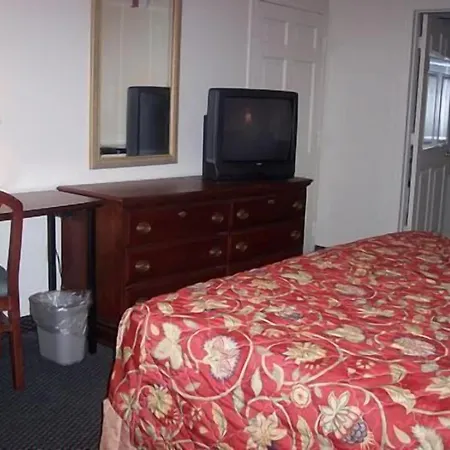 Red Carpet Inn-3