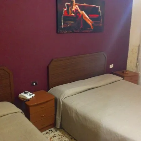Hotel Poker-3