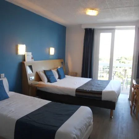 Brit Hotel Hermitage-2