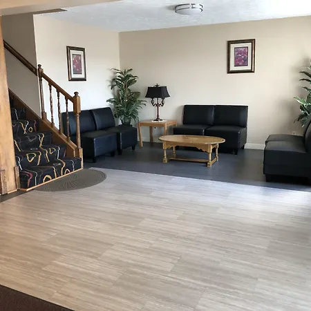 Sky Lodge Inn & Suites - Delavan-2