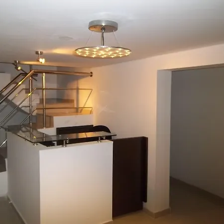 Hotel Golden House-2