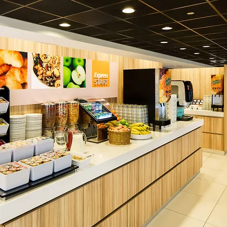 Holiday Inn Express Rotterdam - Central Station By Ihg-3