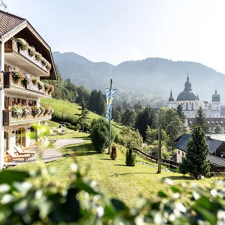 Hotel Blaue Gams ***S-2