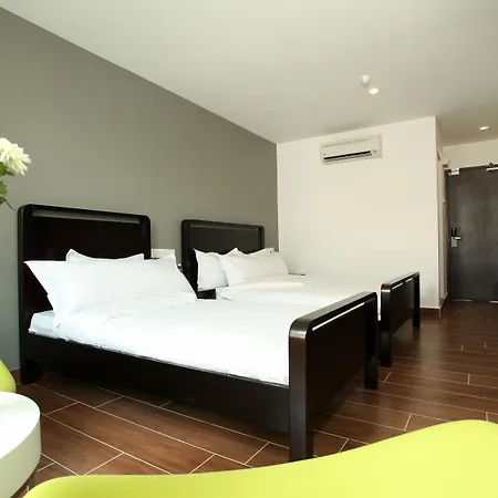 Hotel O Crossroads Hotel-3