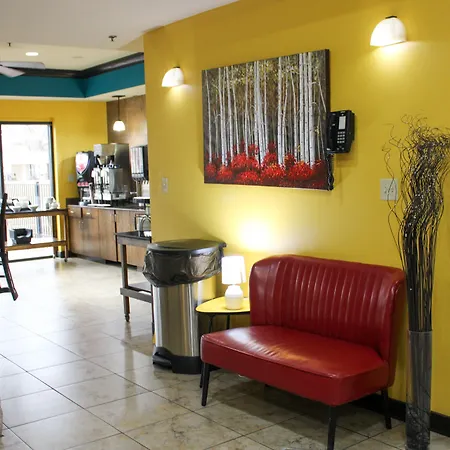 Parkwood Inn & Suites-2