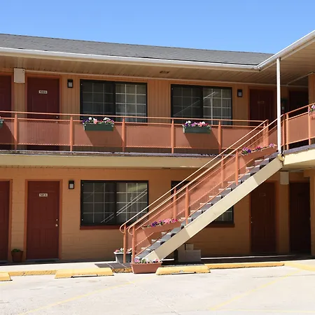 Esquire Inn-2