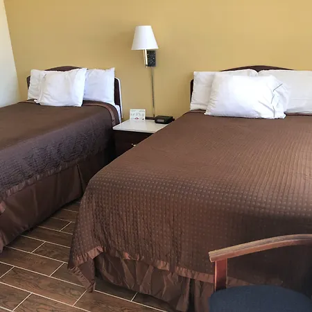 Economy Inn Okeechobee-2