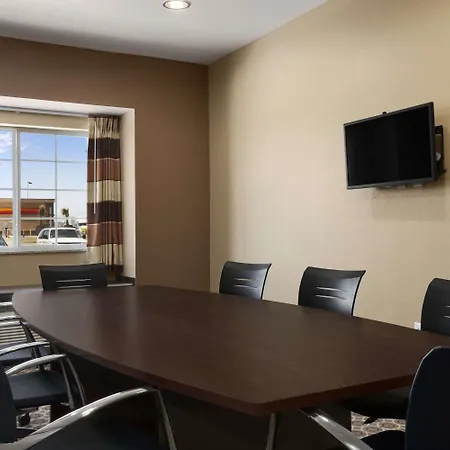 Microtel Inn And Suites Pecos-2