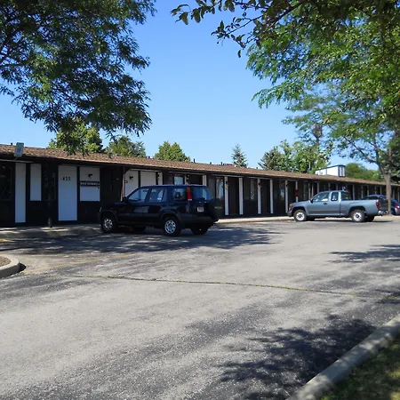 Value Inn Motel - Milwaukee Airport South-3