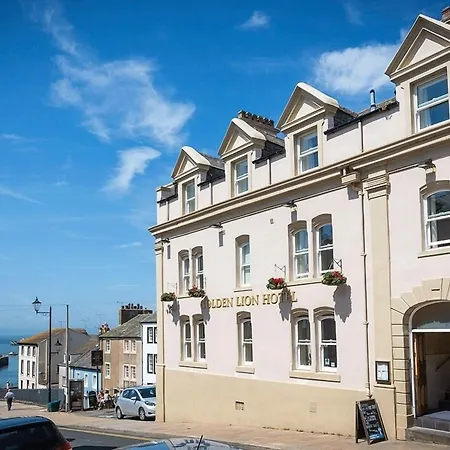 The Golden Lion Hotel-3