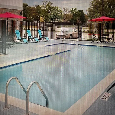 Baymont By Wyndham College Station-2