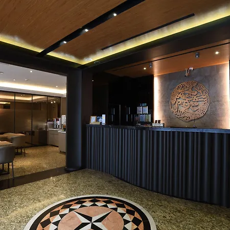 East Dragon Hotel-2