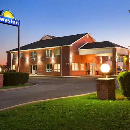 Days Inn By Wyndham Stouffville-3
