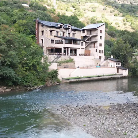 Les Nous Hotel-3
