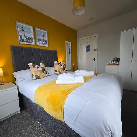 Beach Hotel Torbay B&B-2