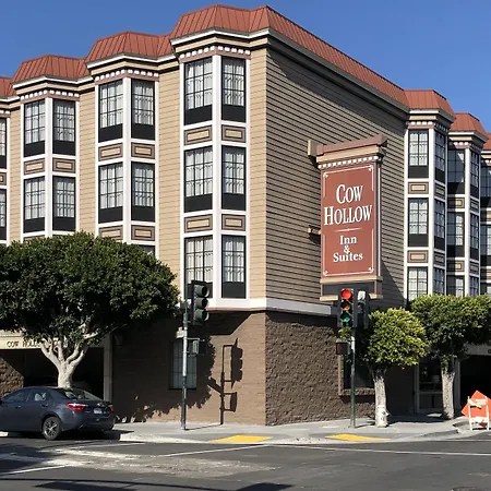 Cow Hollow Inn And Suites-2