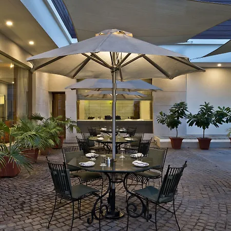 Nirwana Hometel Jaipur- A Sarovar Hotel-2